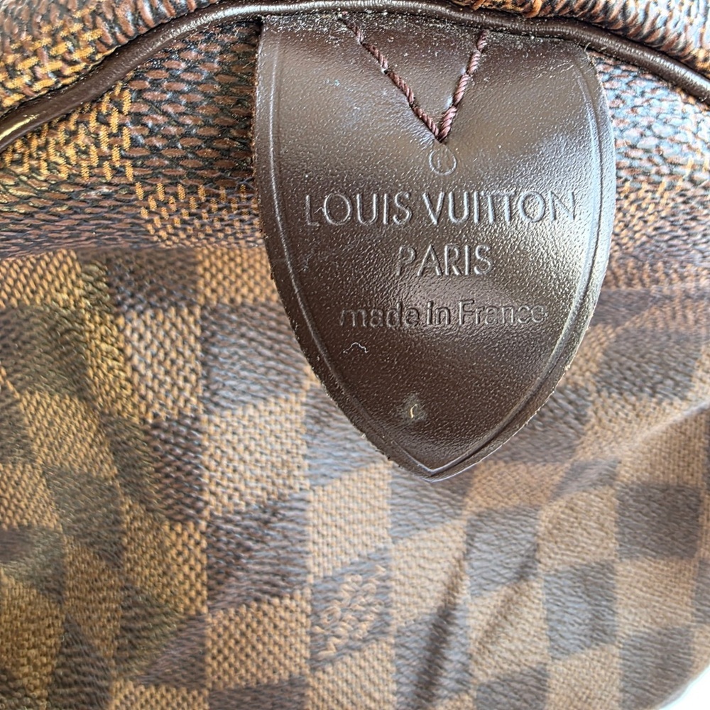 Authentic LOUIS VUITTON Speedy 35 in Damier Ébène - Picture 4 of 16